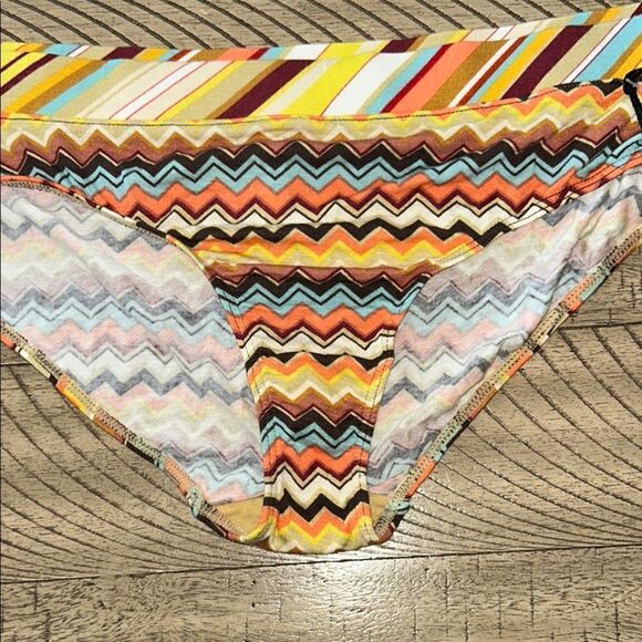 NWT Rare Missoni for Target 🎯 Multicolor Zigzag Bikini underwear. - Picture 12 of 17